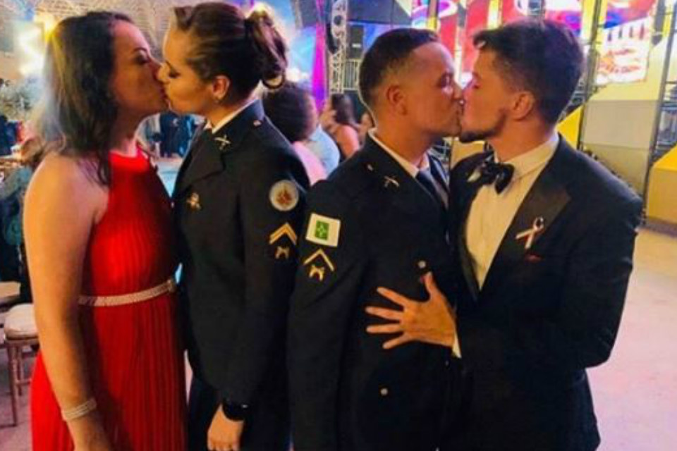 MP-DF investiga homofobia em comentários sobre beijo gay na formatura PMDF