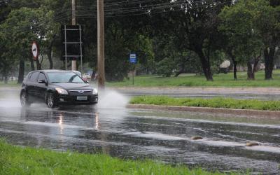 Motorista, redobre a condução segura no período das chuvas 