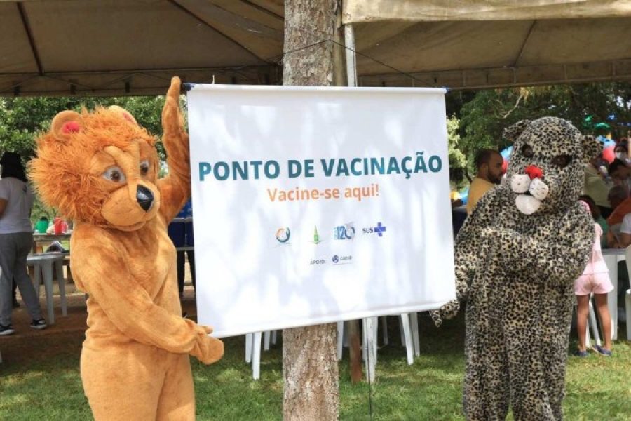1_vacinacao_no_zoologico_registra_819_doses_aplicadas__4_-27647167