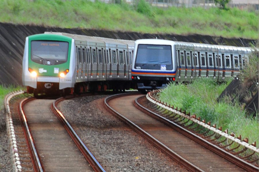 Estação Estrada Parque, Águas Claras, Brasília, DF, Brasil 27/2/2018 Foto: Tony Winston/Agência Brasília.

O governador de Brasília, Rodrigo Rollemberg, assinou nesta terça-feira (27) a ordem de serviço para conclusão da Estação Estrada Parque, da Companhia do Metropolitano do Distrito Federal (Metrô-DF), em Águas Claras. Obras devem ser finalizadas em seis meses e beneficiarão 8.850 passageiros do metrô que moram em Águas Claras e Vicente Pires.