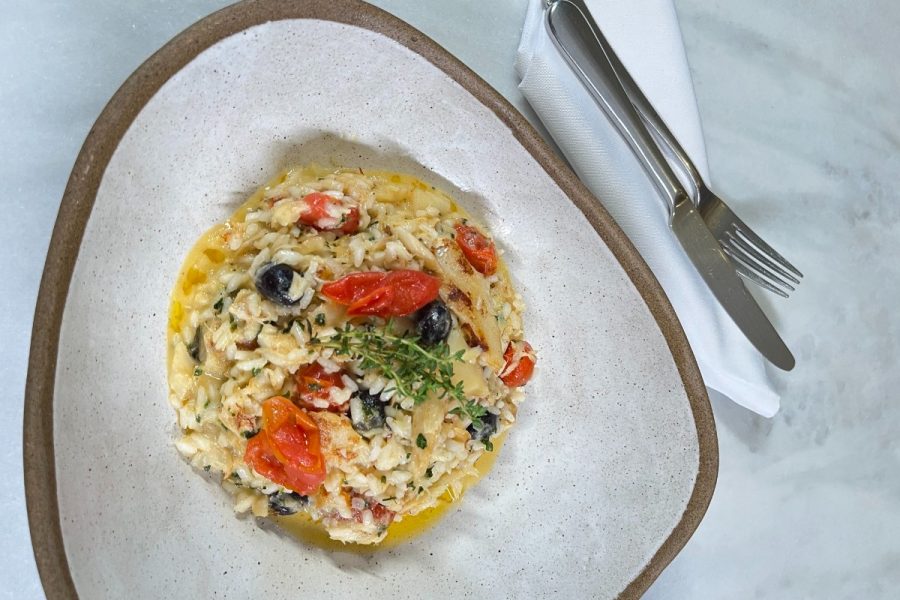 Dom Francisco - Risoto de bacalhau - Risoto com lascas de bacalhau, tomate cereja confit e azeitonas pretas