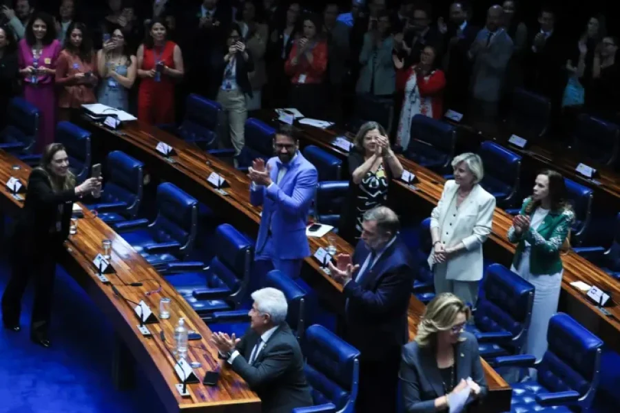 lula2548_0